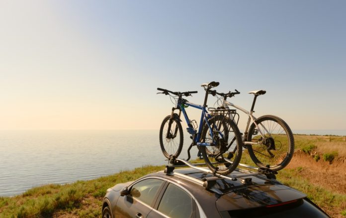 Uvažujete nad cyklistickou dovolenkou? Budete potrebovať nosič bicyklov